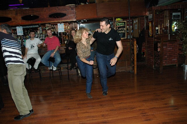 min 2005 12 18 sharkys 083